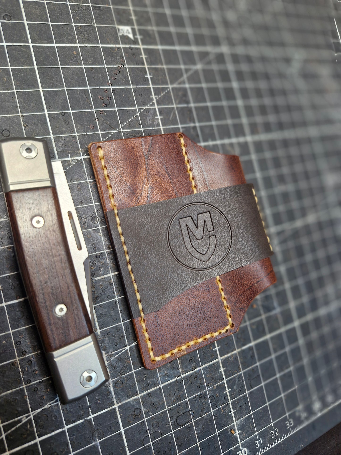 EDC-Pouch mes tot 10 cm/zaklamp 15mm diameter.